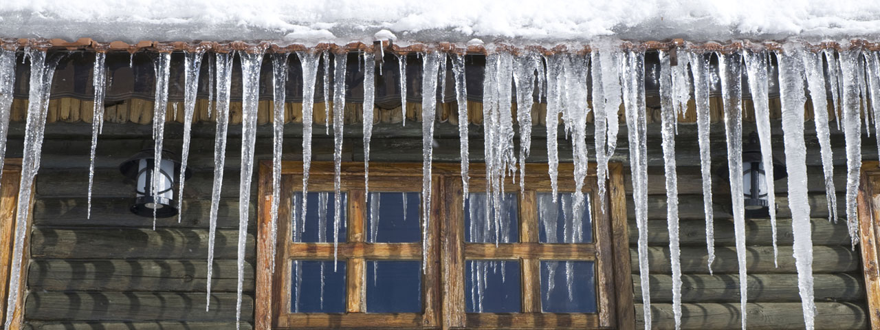 spray foam prevents ice dams by providing proper insulation in Jupiter attic spaces
